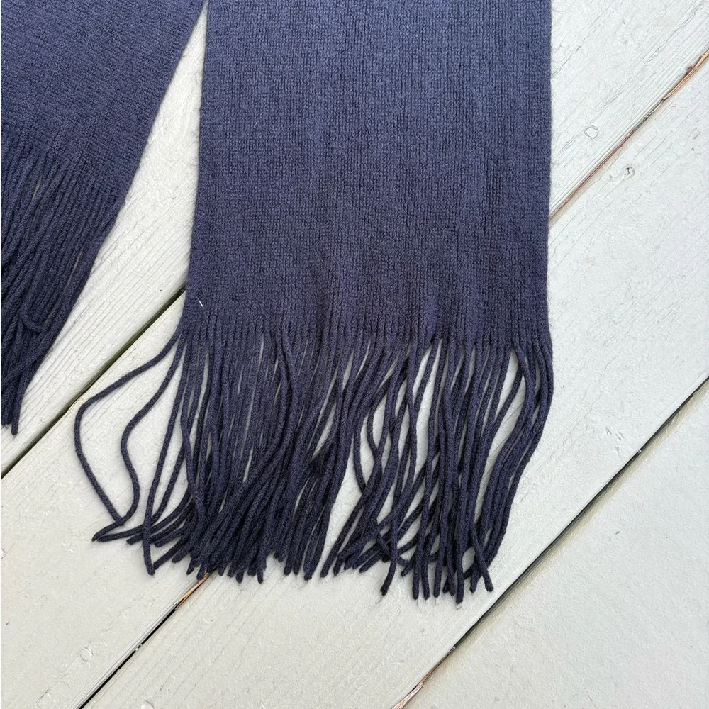 NWOT Gradient Gray/Deep Purple Ombré Long Scarf with Long Fringes, 68”L x 10”W